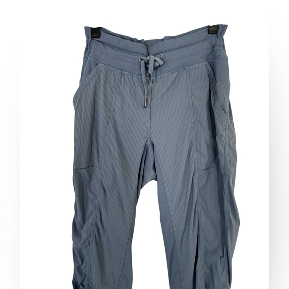 lululemon Dance Studio cropped jogger sz 6 Blue
A214 - Picture 1 of 8